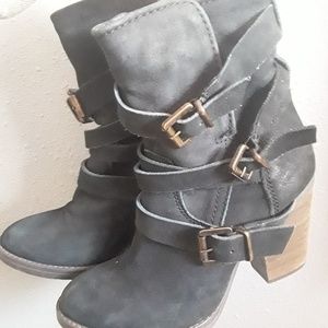 Steve Madden leather Boots